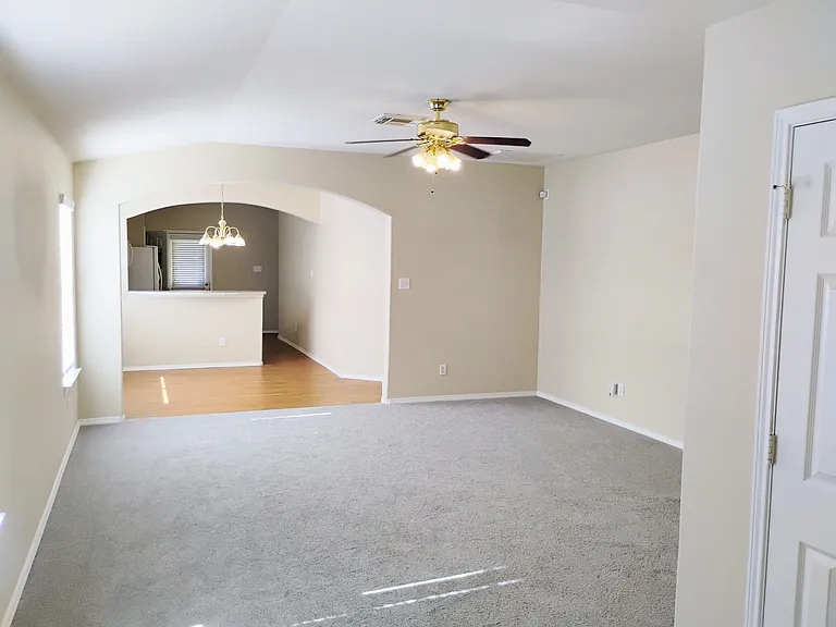 10819 Barker Gate Ct — Photo 12