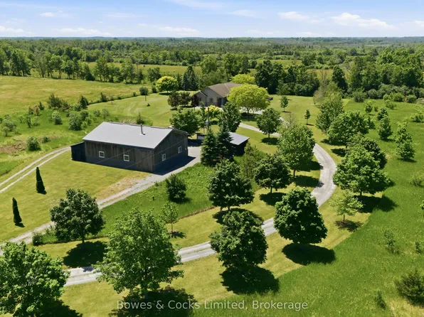 301 Snider Rd, Prince Edward County, ON K0K 1T0