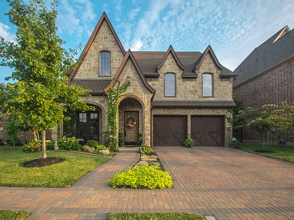 2nd image of 8432 Town Walk Dr