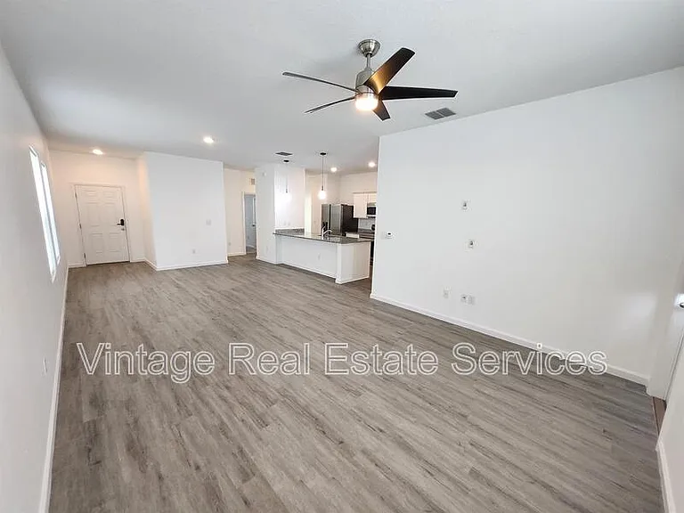 2340 Harris Hawk Ave — Photo 10