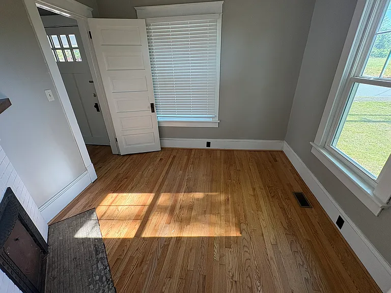 303 Bouchelle St — Photo 11