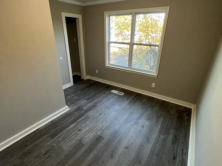 808 Josephine St — Photo 7