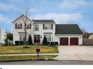 621 Raspberry Ct, Williamstown, NJ 08094