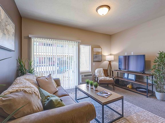 3rd image of 15720 E 4th Ave APT B301