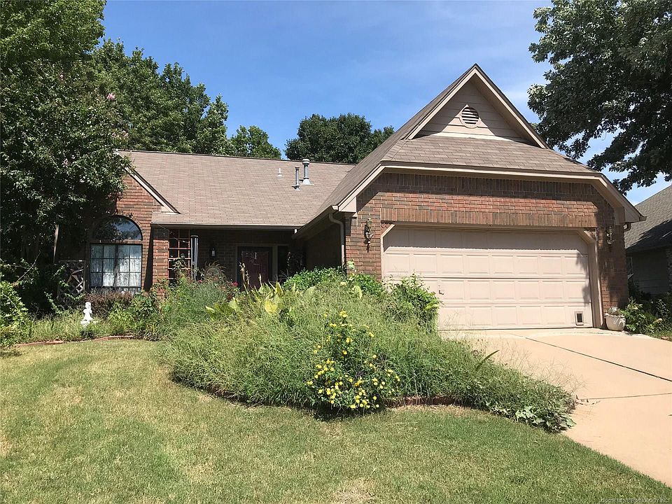 1st image of 3312 W Galveston Pl