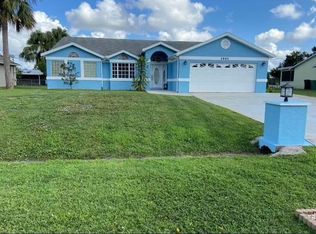1901 SE Manth Ln, Port Saint Lucie, FL 34983