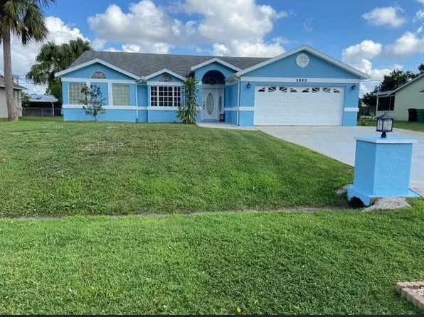 1901 SE Manth Lane, Port St Lucie, FL 34983