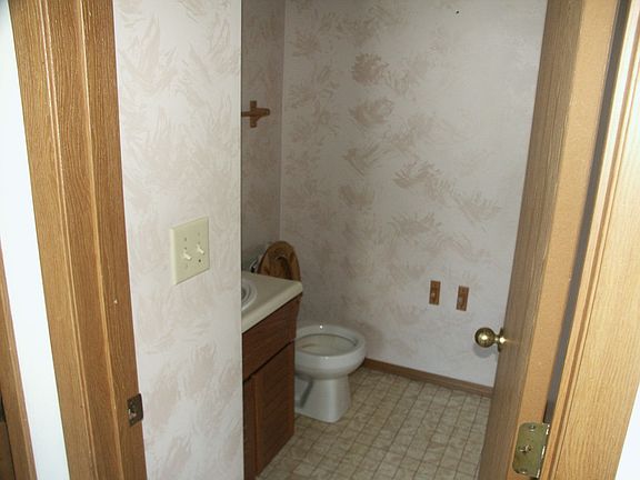 2nd image of 371 Meadows Blvd