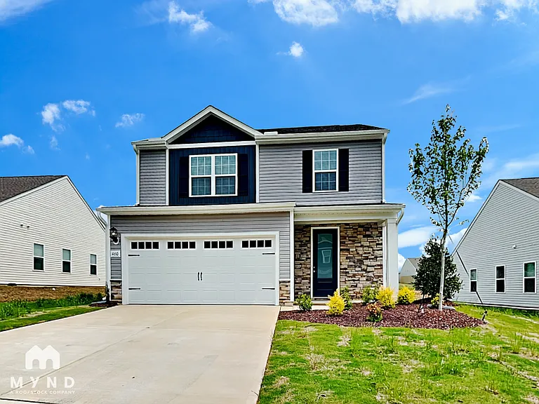 460 Access Dr — Photo 1