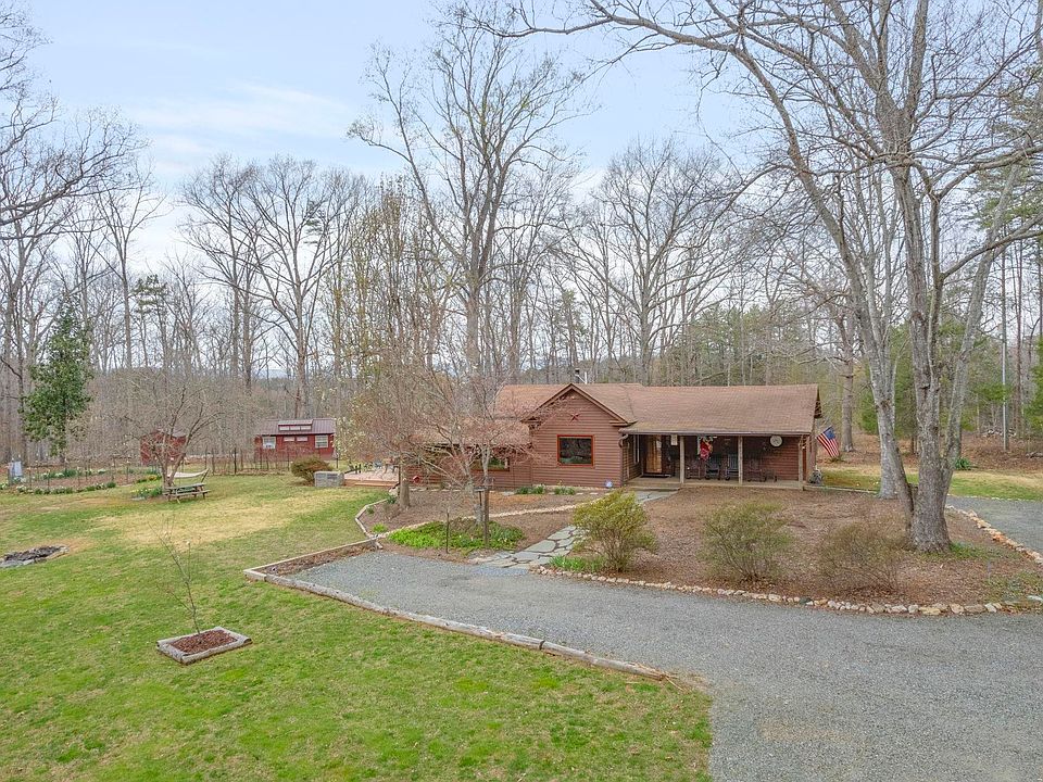 1st image of 3205 Polecat Creek Ln