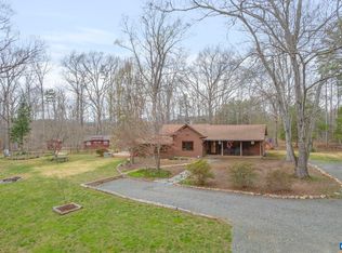 3205 Polecat Creek Ln, Scottsville, VA 24590