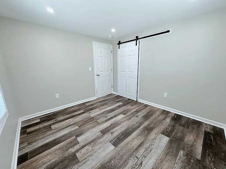 409 Price Ave #A — Photo 10