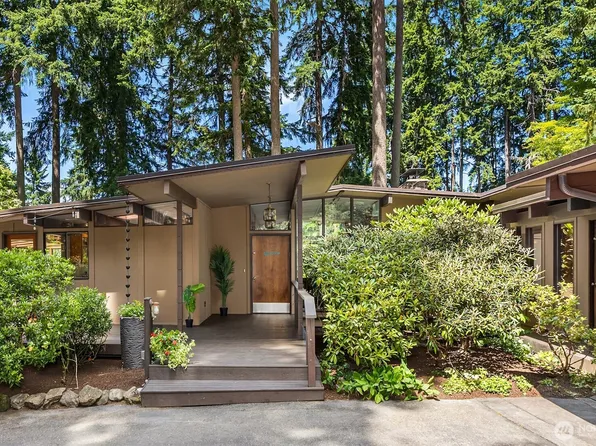 5415 NE Fletcher Landing, Bainbridge Island, WA 98110