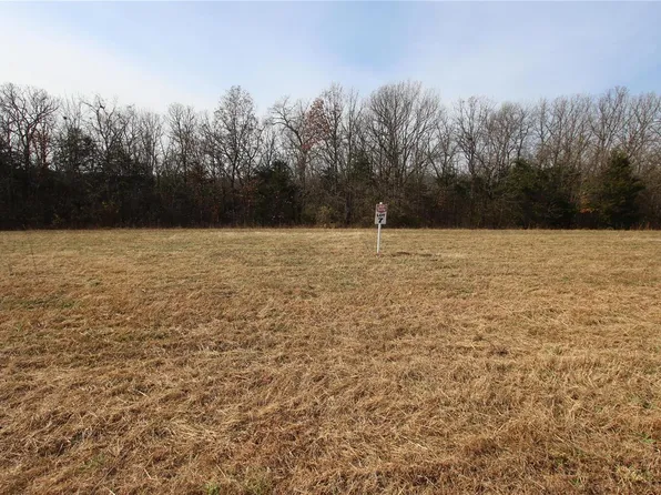 2213 Liberty Crossing Trl, Hillsboro, MO 63050