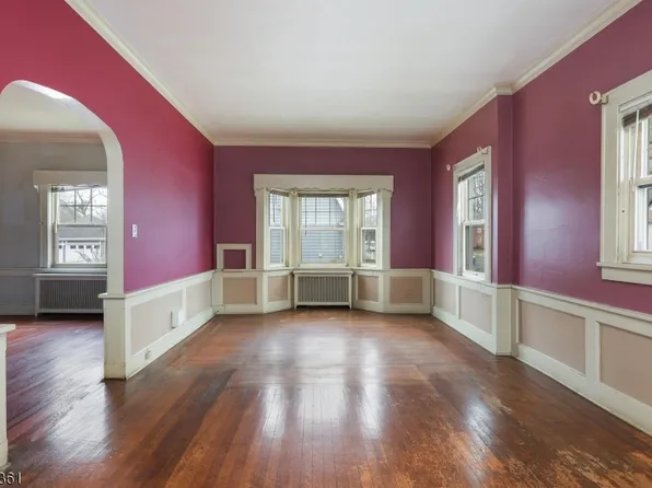 1319 N Wood Ave, Linden City, NJ 07036