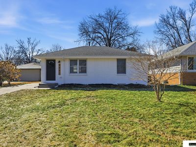 6861 Benton St, Lincoln, NE, 68507