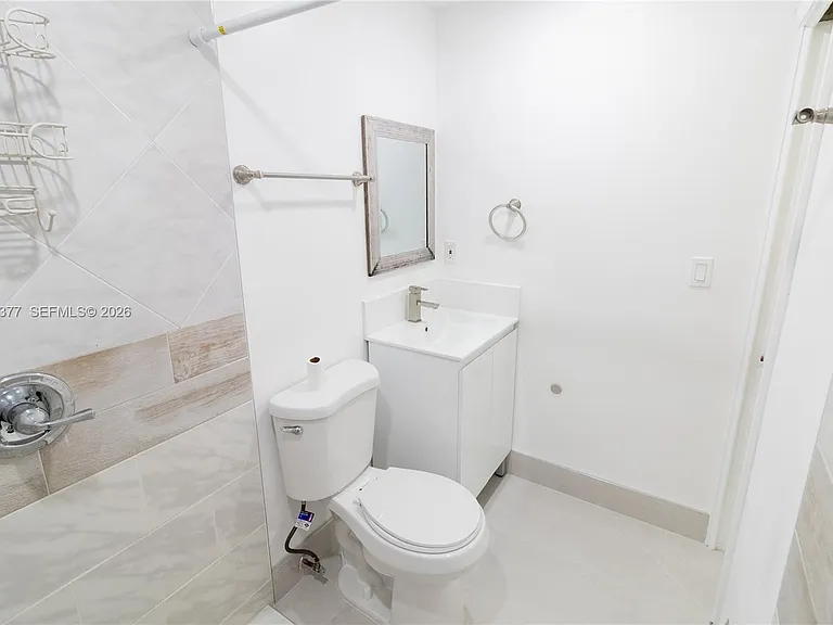 5803 Buchanan St — Photo 9