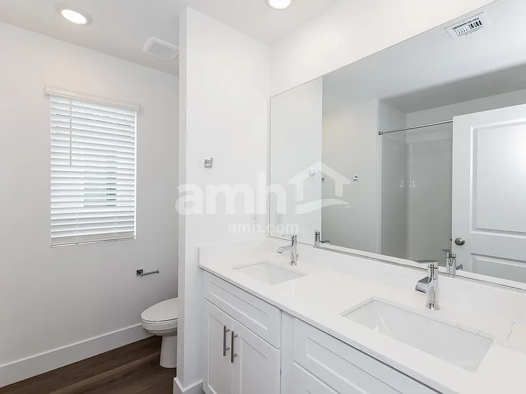9526 Aldersyde Dr — Photo 14