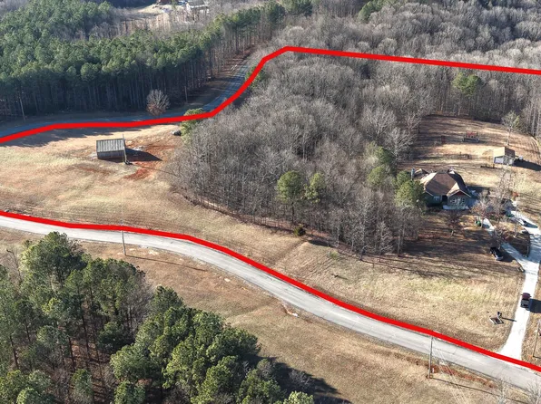 240 Thunder Ridge Dr #2, South Pittsburg, TN 37380