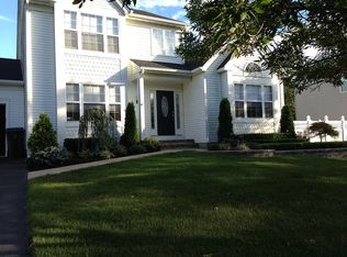 186 Grande Woodlands Way, Toms River, NJ 08755