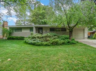 208 Sinclair St, Midland, MI 48640