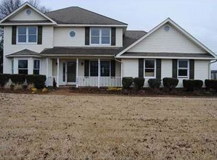 1403 Brookford Pl, Muscle Shoals, AL 35661