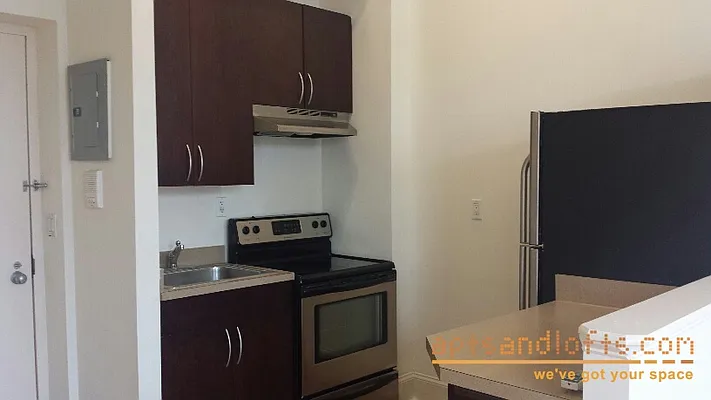 Rented by aptsandlofts.com | media 35