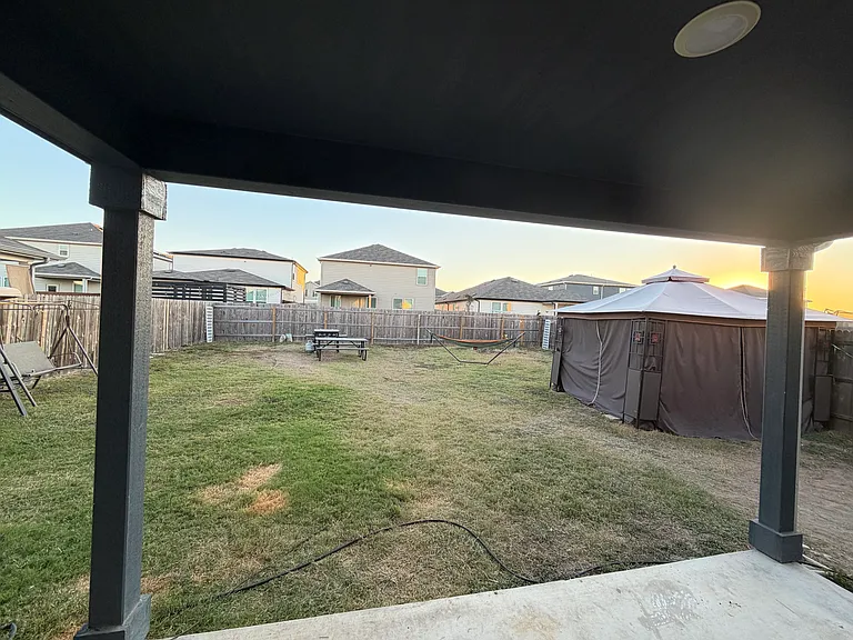 10310 Glimmer — Photo 15
