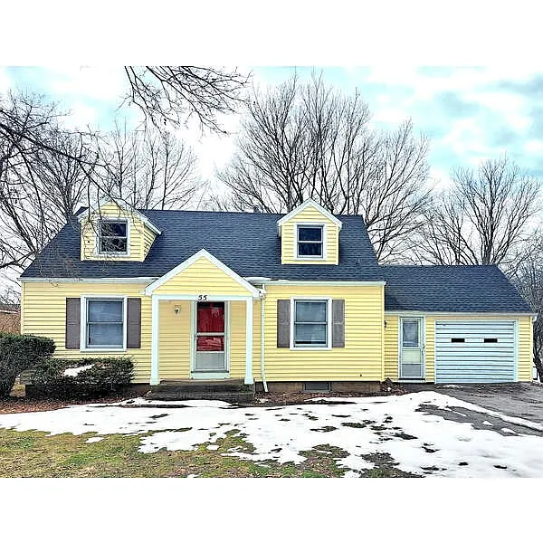 55 Underwood Ave photo 1