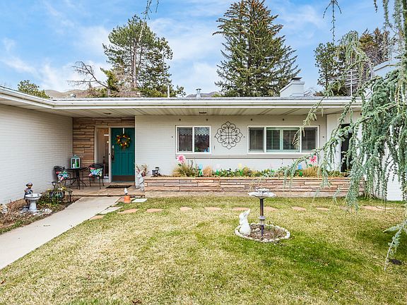 2nd image of 1446 E Circle Way