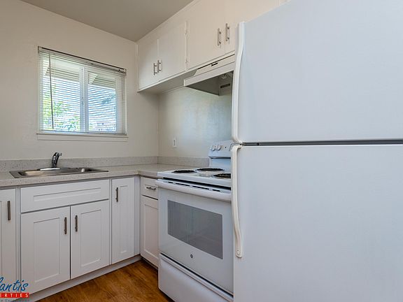 3rd image of 3568 Agate Dr APT 17