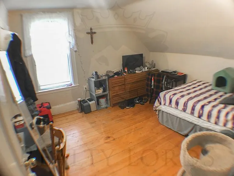 17 Higgins St #3 — Photo 10