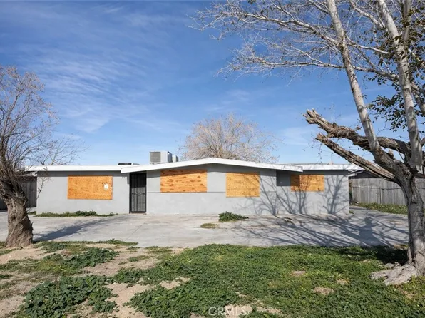 12028 Chamberlaine Way, Adelanto, CA 92301