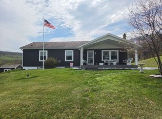127 Destiny Ln, Manns Choice, PA 15550