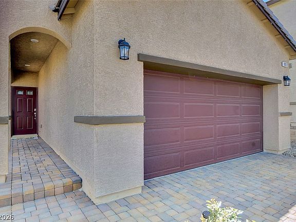4th image of 10927 Cambridge Lakes Ave