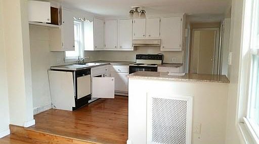 4th image of 47 Greenwood Ave