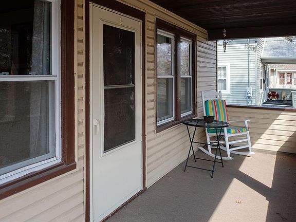 2nd image of 1822 Huffman Blvd