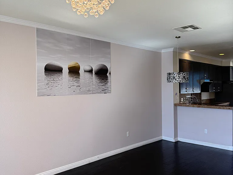 656 Grand Ter — Photo 1