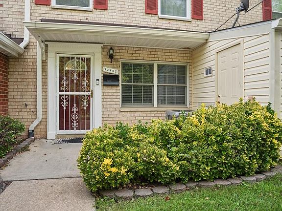 3rd image of 9240 Bridle Path Ln Unit G
