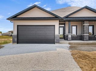 121 Brighton Pl, Chatham Kent, ON N7L 0G7