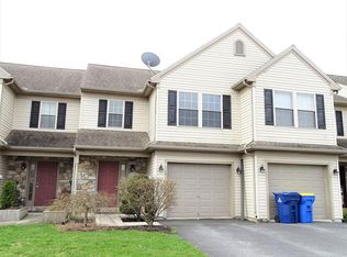41 Granite Dr, East Earl, PA 17519