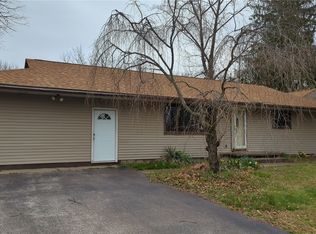 1233 Nola Ave, Barberton, OH