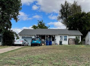 1609 S 15th St, Chickasha, OK 73018