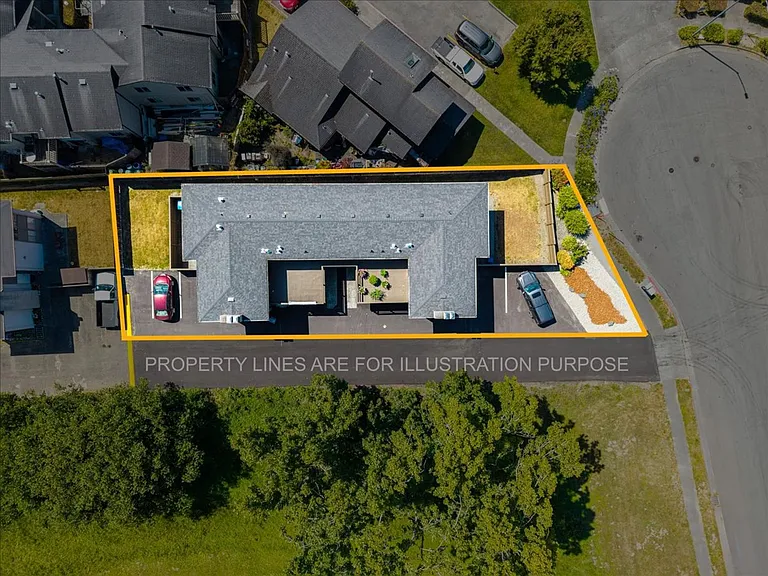 4564 Valley West Blvd — Photo 2
