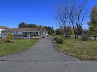 1007 Principale St, Edmundston, NB E7C 1L7