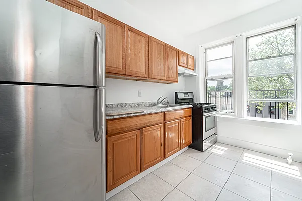 Rented by Modern Spaces | media 23