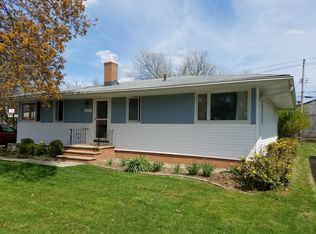 6207 Nelwood Rd, Parma Heights, OH 44130