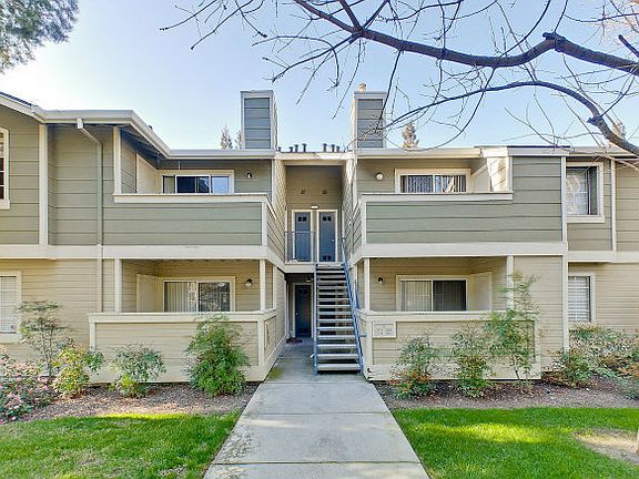 2nd image of 2662 Somerset Park Cir