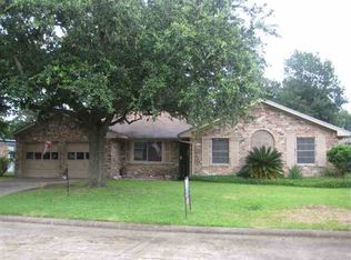 738 Gulf Ave, Port Neches, TX 77651