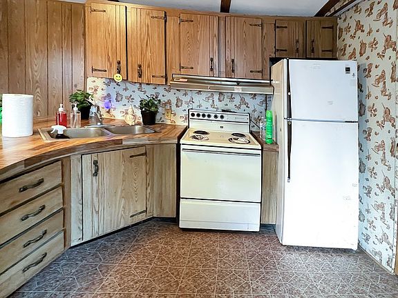 3rd image of 941 Shawnee Rd